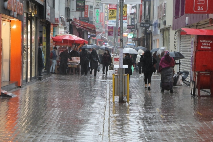 Samsun’da Sağanak Ve Serin Hava