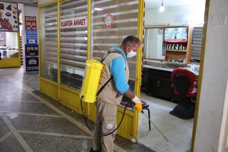 Şanlıurfa’da Berber Ve Kuaförlerde Dezenfekte Çalışmalarına Başlandı