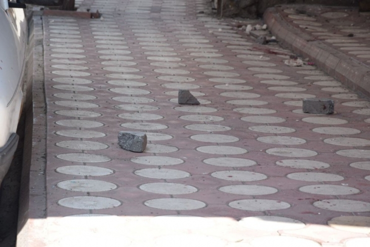 Amca Çocukları Arasında Taşlı Sopalı Arazi Kavgası