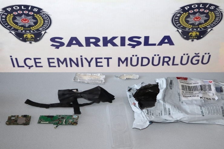 Kargo İle Uyuşturucu Kaçırmak İstediler