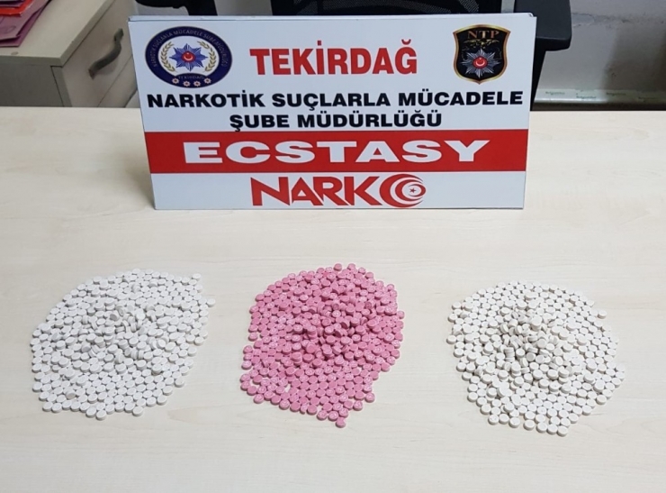 İstanbul’dan Getirdikleri Bin 475 Uyuşturucu Hapla Yakalandılar: 3 Gözaltı