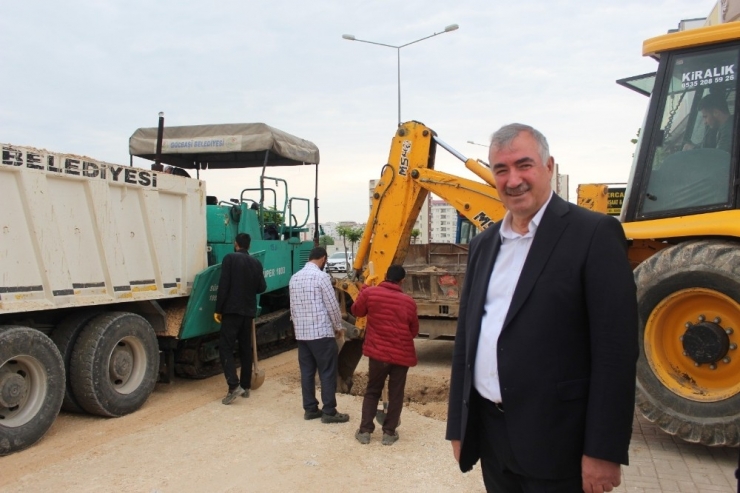 Kahta’da Bozuk Yollar Yenileniyor