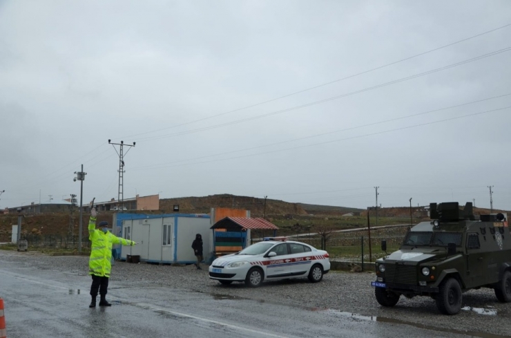 Çaldıran’da ‘Trafik Haftası’ Etkinliği
