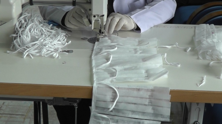 Erciş Kaymakamlığından Günlük Bin 500 Adet Maske Üretimi