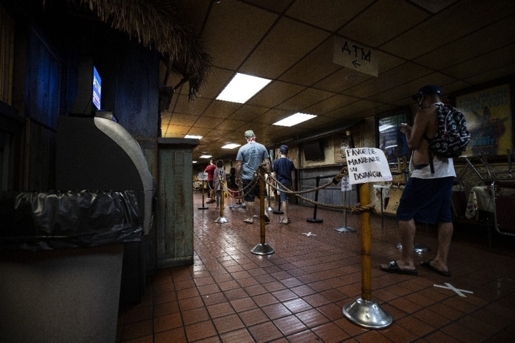 Abd’de Korona Virüs Nedeniyle Ölenlerin Sayısı 77 Bine Yaklaştı