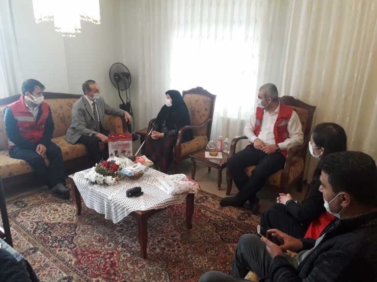 Kozan’da 100 Yaş Üzeri Annelere Ziyaret