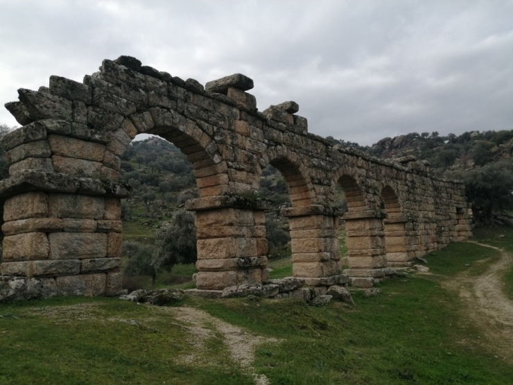 Adü Arkeoloji Bölümü Öğretim Üyelerinden Aydın’daki Antik Kentlerle İlgili Araştırma