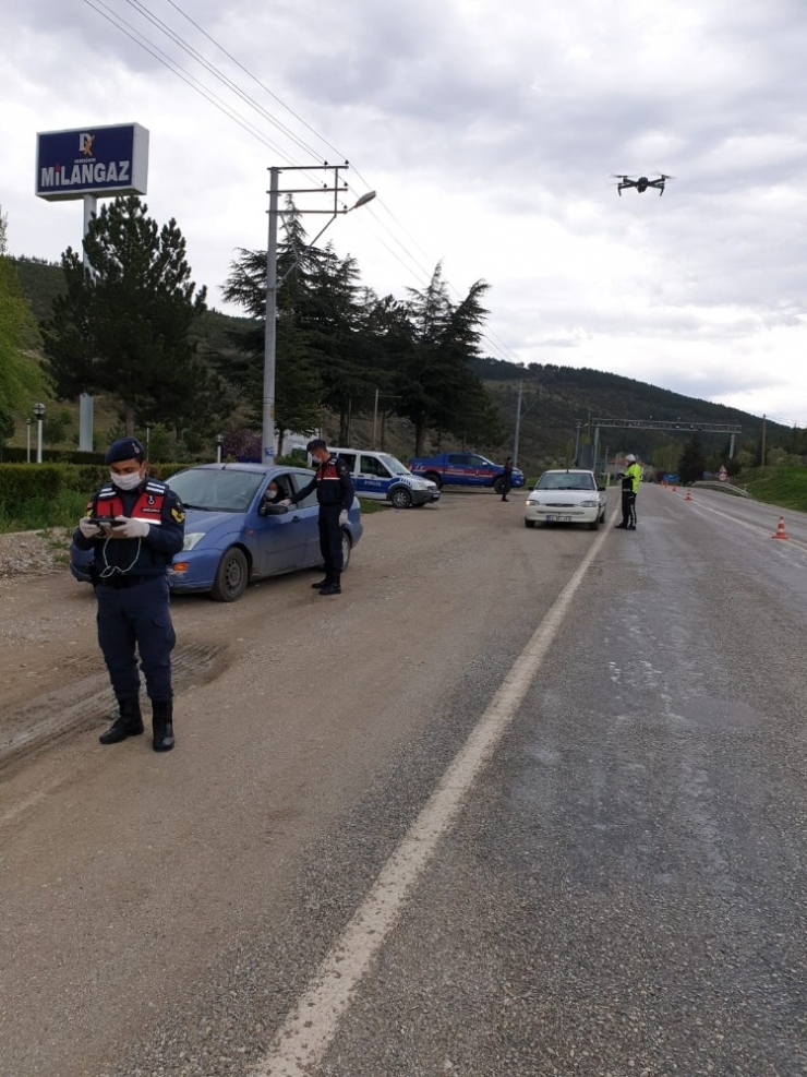 Jandarma Trafik Ekipleri Ve Trafik Polislerinden "Trafik Haftası" Uygulaması