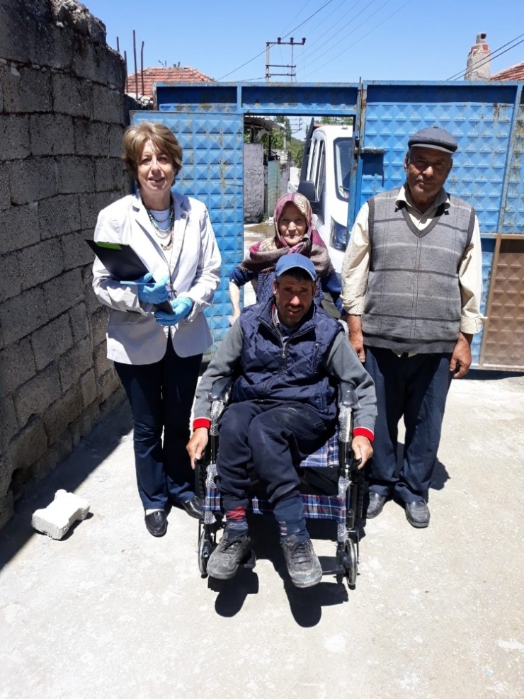 Başkan Tuncel Mutluluk Dağıtıyor