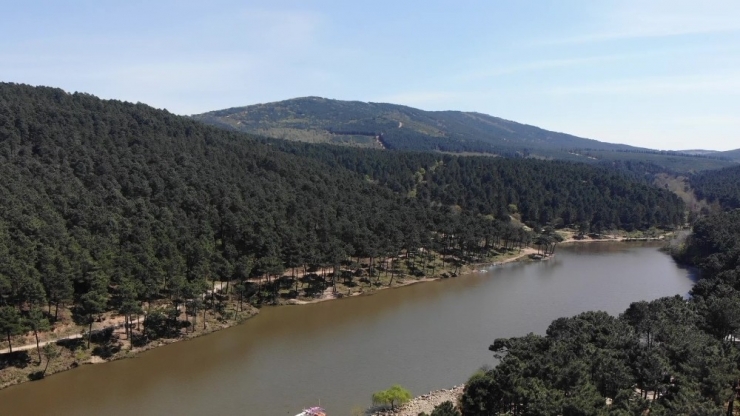 Aydos Ormanı’nın ‘Saklı Güzelliği’ Olan Göl Havadan Görüntülendi