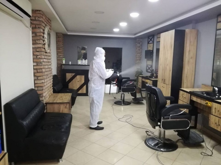 Bafra’da Berber Ve Kuaförlere Dezenfekte, Gıda İşletmelerine Denetim