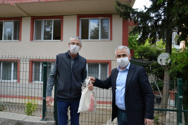 Bilecik Belediyesinden Dolmuş Ve Taksi Şoförlerine "Moral Destek Paketi"