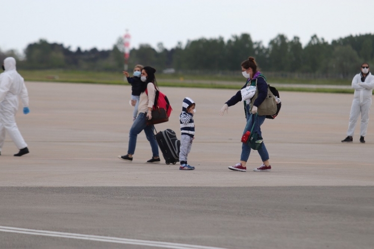 Bae’den 195 Türk Vatandaşı Samsun’a Getirildi