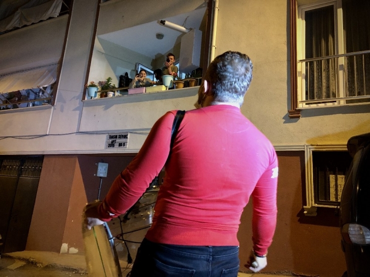 Bu Davulcu Çok Farklı... Bülent Ersoy Şarkılarıyla Sahura Uyandırıyor