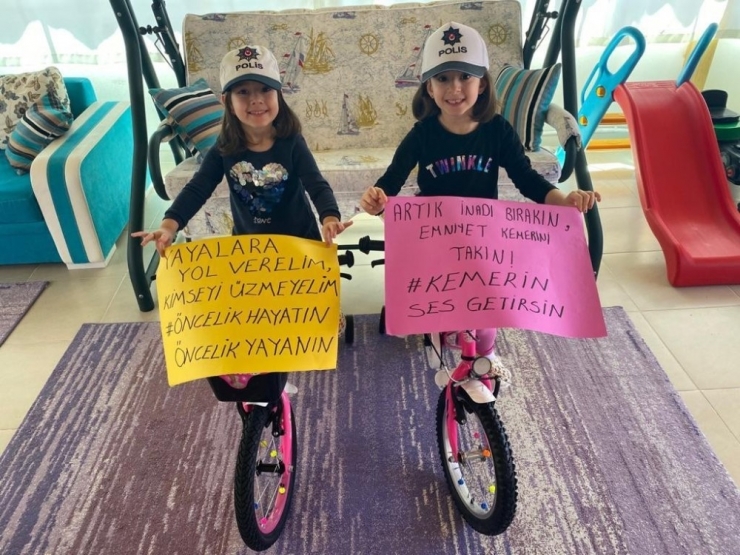 Evde Kalan Çocuklara Polis Amcalardan Ziyaret