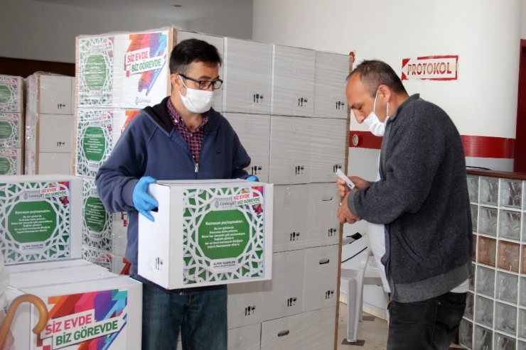 Çankaya’dan Esnafa Gıda Desteği