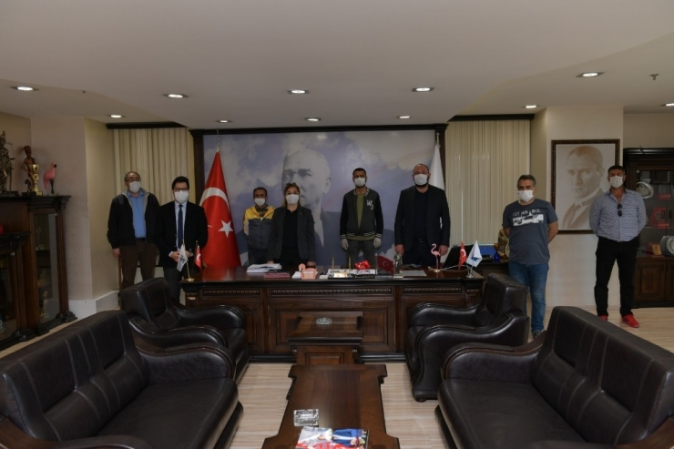 Başkan Utku Gümrükçü’den Emekçilere Korona Virüsü Primi