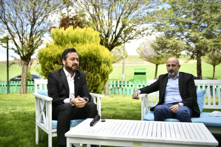 Chp Milletvekili Öztunç’tan Başkan Gürbüz’e Övgü