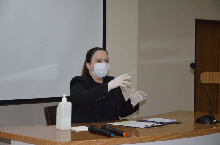 Kaymakam Demir, Berber Ve Kadın Kuaförleri İle Bir Araya Geldi