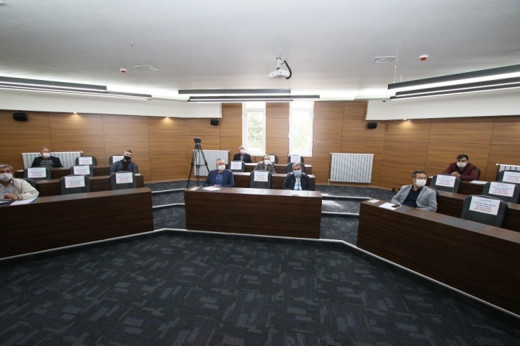 Hacılar Belediye Meclisi Olağanüstü Toplantısını Gerçekleştirdi