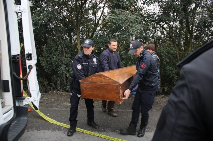 Göçmen Kaçakçıları Kazandıkları Parayı Paylaşamayınca Arkadaşlarını Öldürüp Tem’e Attılar