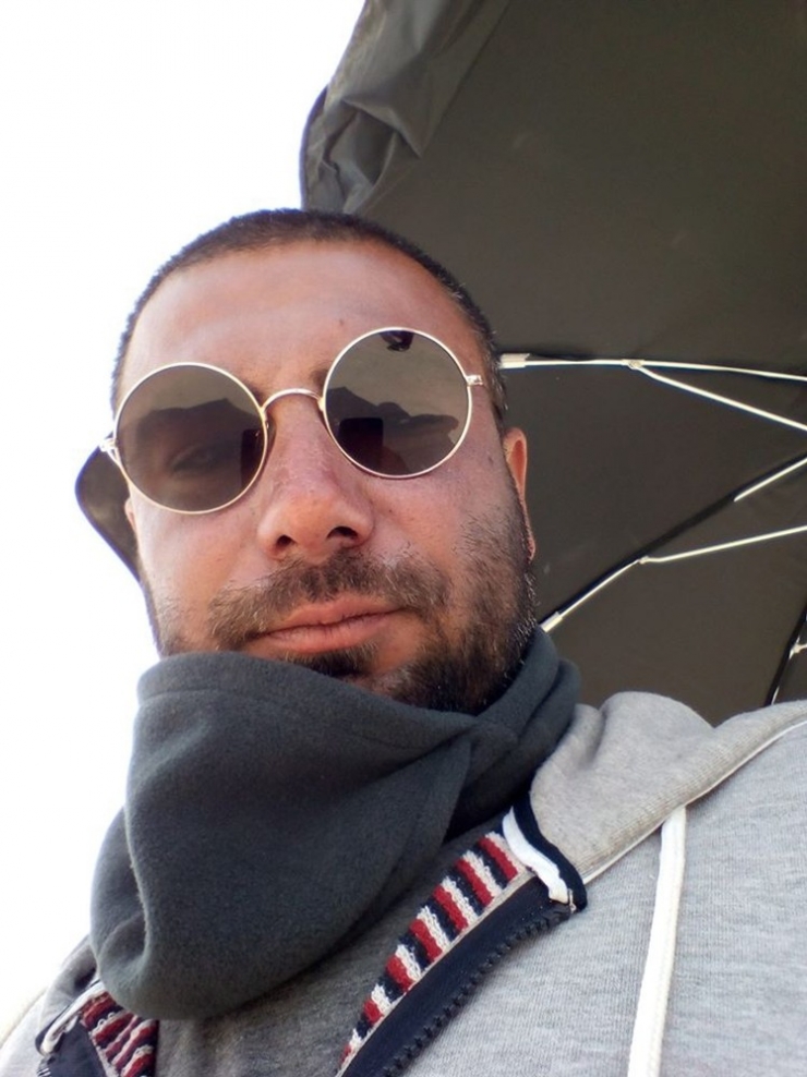 Kazadan Kurtuldu, Kalbine Yenildi