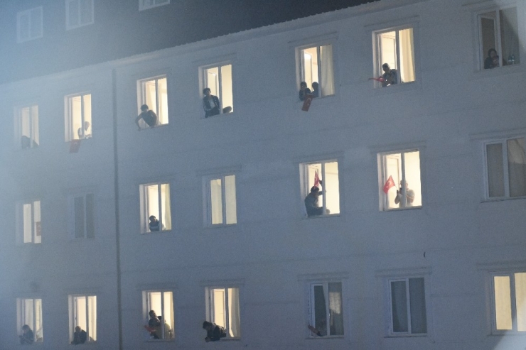 Karantina Altında Kalan Vatandaşlara Moral Gecesi