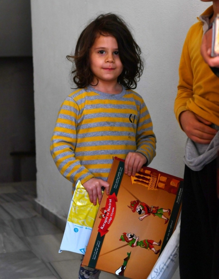 Bursa’da Oruç Tutan Çocuklar Ödüllendirildi