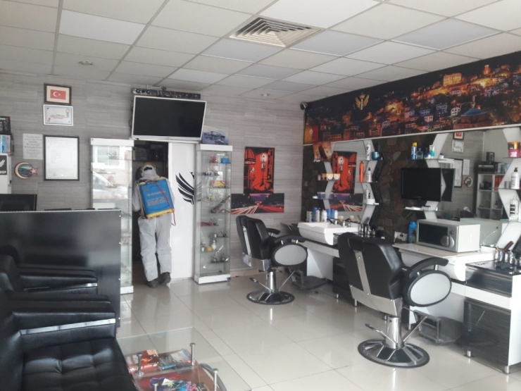 Safranbolu’da Berber Ve Kuaförler Dezenfekte Edildi