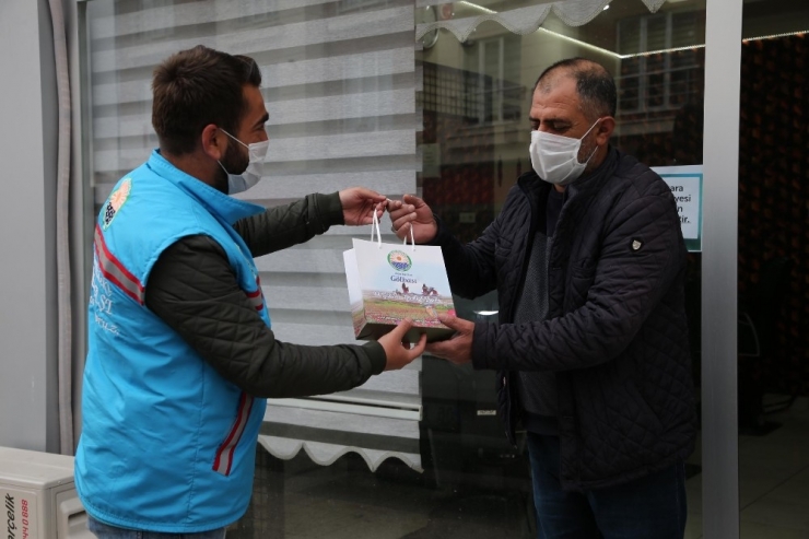 Ankara’da 11 Mayıs Öncesi Berberlere Ve Kuaförlere Sıkı Temizlik Önlemi