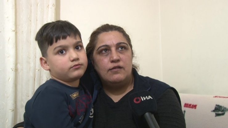 Ankara’da 2 Çocuk Annesi, Çevreden Gelen Yardımlarla Yaşamaya Çalışıyor