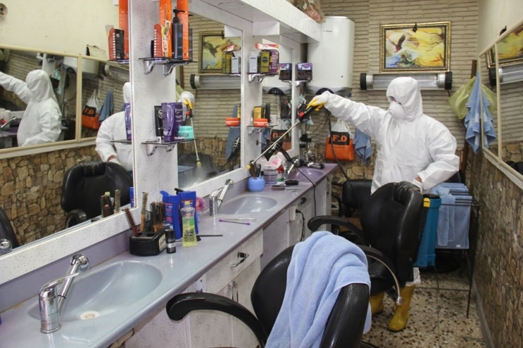 Bitlis Belediyesi Berber Ve Kuaförleri Dezenfekte Etti