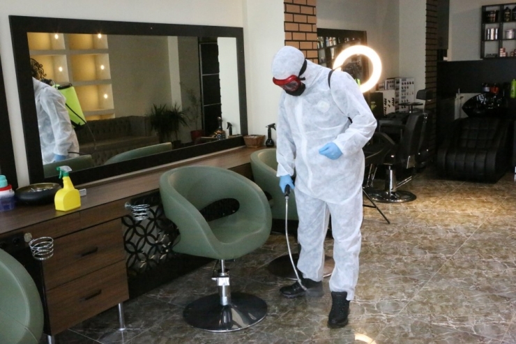 Bolu’da, Berber Ve Kuaförler Dezenfekte Edildi