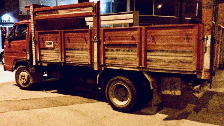 Kısıtlamayı Çiğneyip Hızsızlık Yaptılar, Kovalamaca Sonucu Yakayı Ele Verdiler