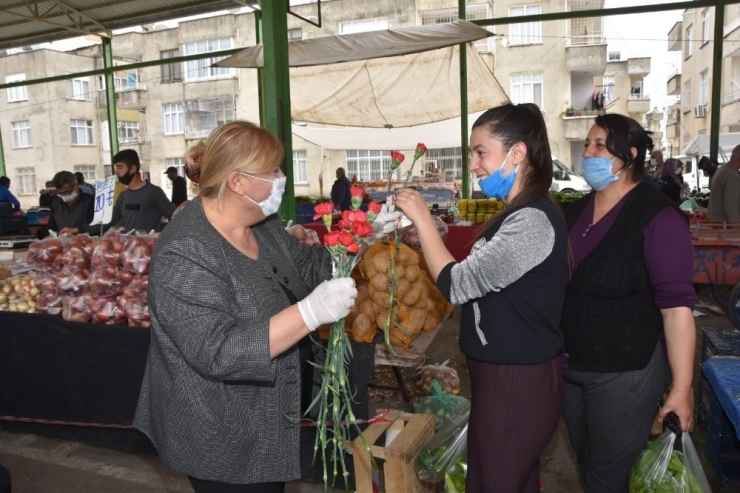 Başkan Erdem’den Anneler Günü Jesti