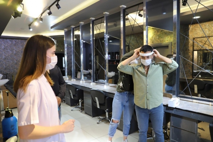 Edirne’de Berber Ve Kuaförler 11 Mayıs’a Hazır Ediliyor