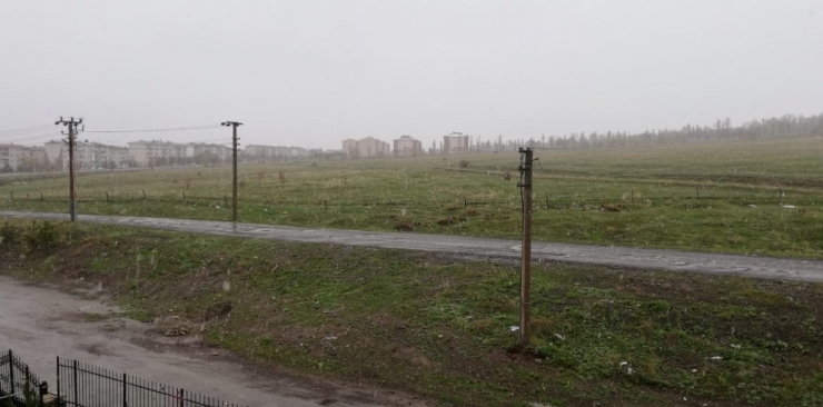 Erzurum’a Mayıs Ayında Kar Yağdı