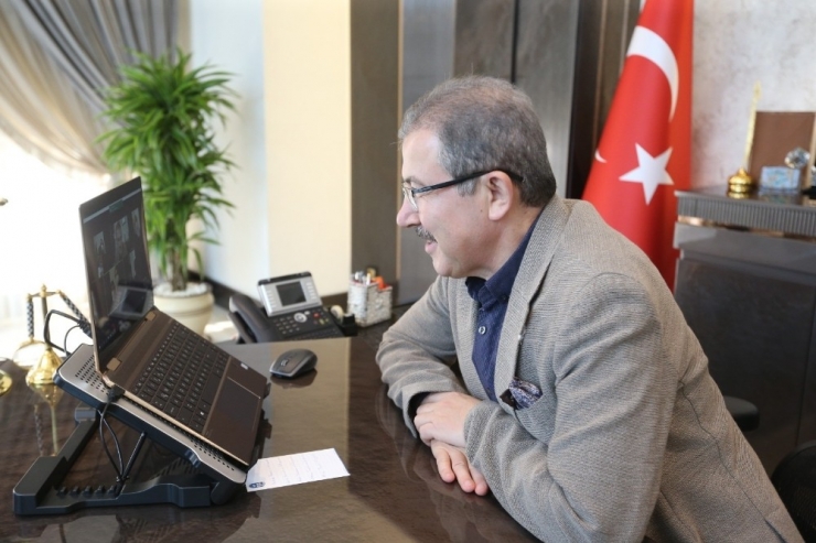 Başkan Deniz Köken, 5 Kuşak Eyüpsultanlı Olan Anneleri Kutladı