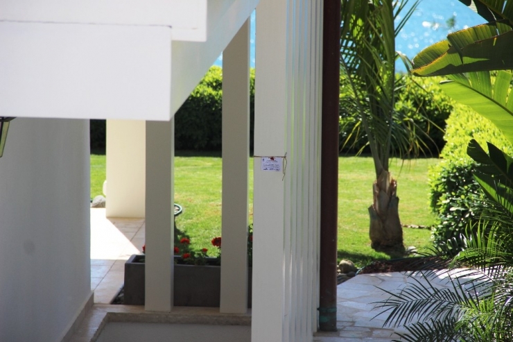 Yılmaz Özdil’in Evi Mühürlendi, Encümenden Yıkım Kararı Çıktı