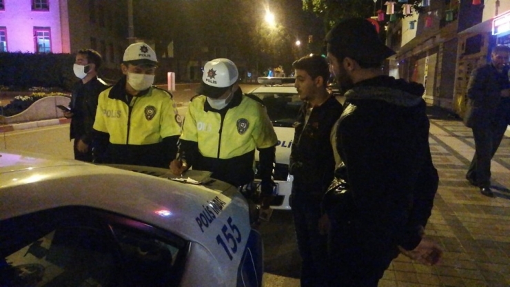 Kısıtlama Başladıktan Sonra Sokağa Çıktı Ceza Yedi