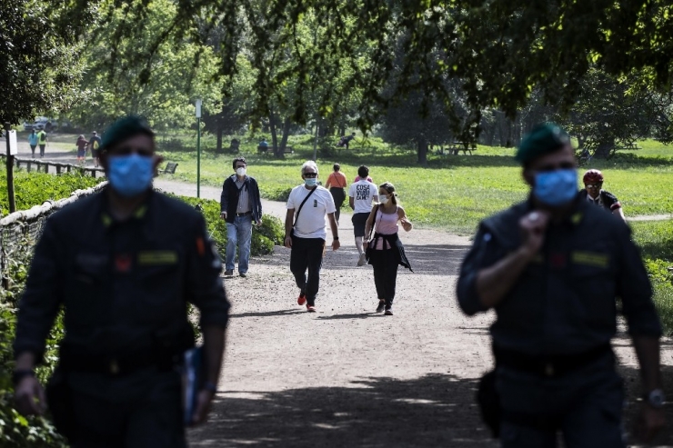 İtalya’da Son 24 Saatte Korona Virüsten 194 Ölüm