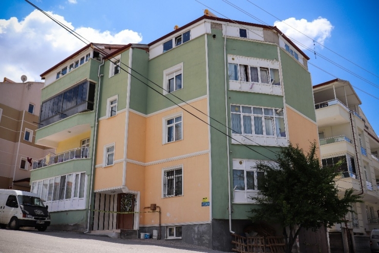 Karaman’da Bir Apartman Karantinaya Alındı