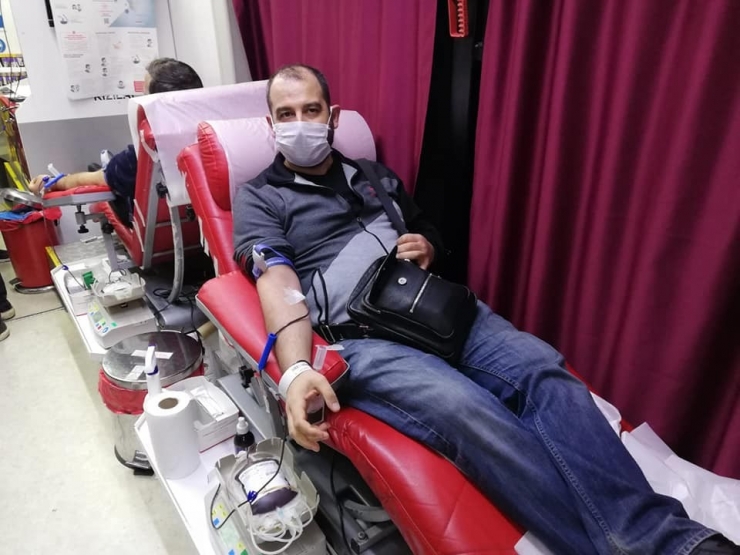 Öğretmenler Bu Sefer Kan Bağışı İçin Harekete Geçti