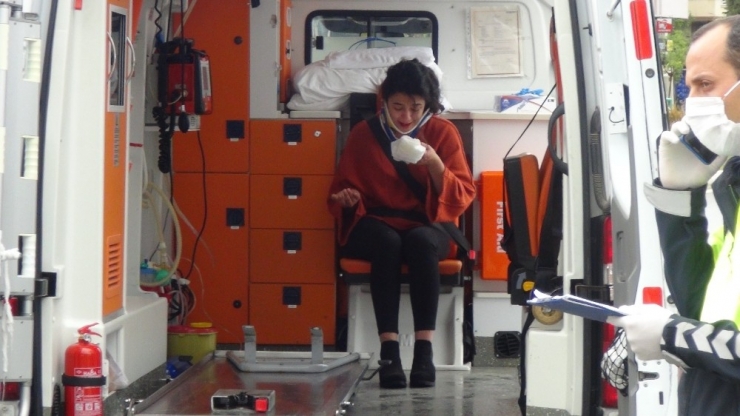 Kırmızı Işık İhlali Kaza Yaptırdı: 2 Yaralı