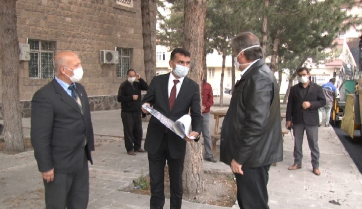 Esenyurt Mahallesi’nde 10 Sokak Asfaltlanıyor