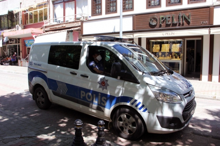 Muğla’da Yarın Sokağa Çıkacak Yaşlılar Anonsla Uyarılıyor