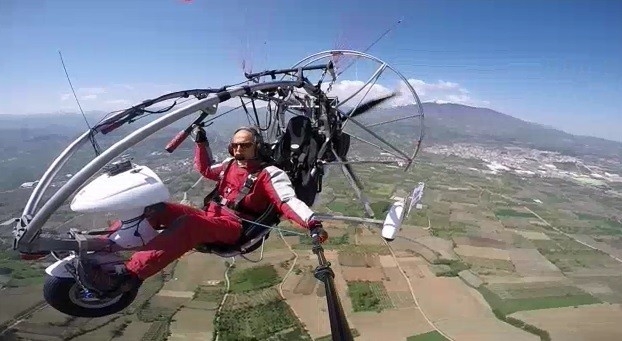 Balkona Çıktığında Hayatının Sürprizini Yaşadı
