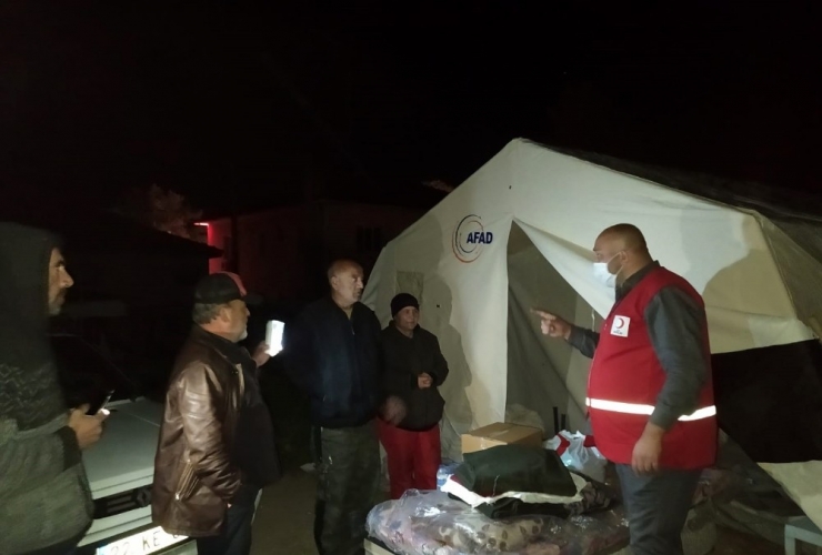 Yangın Mağduru Aileye Devlet Şefkati