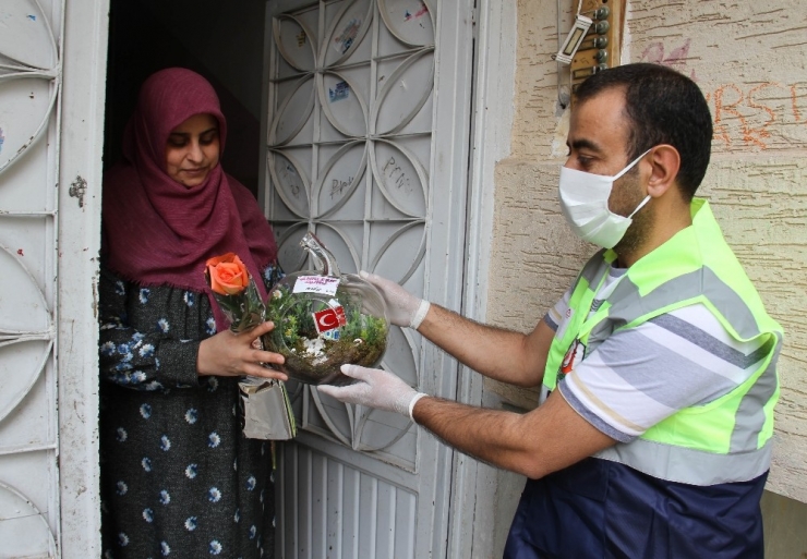 Anneler Gününde Şehit Anne Ve Eşleri De Unutulmadı