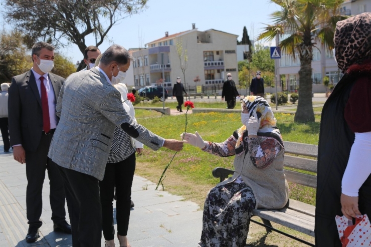 Atakum Belediyesi Anneler Günü’nü Unutmadı